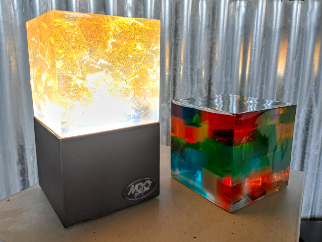 Lampe cube résine , luminaire metz 57