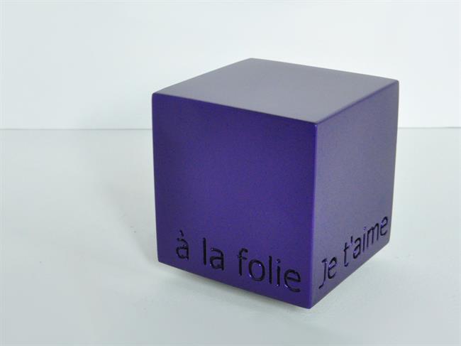 cube empreinte laqué violet