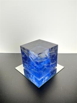 cube résine fractale givrée sur glace
